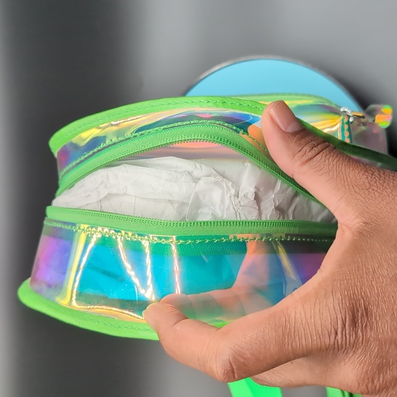 NWOT Iridescent Rainbow Clear Daypack Back pack Zippered With  Front Pocket - Picture 7 of 9